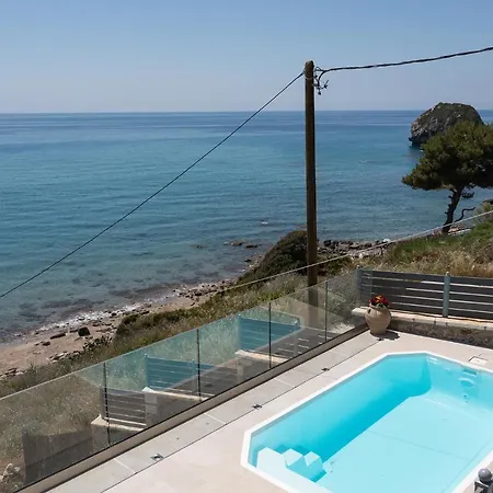Renata & Filippos With Private Plunge Pool By Konnect Landhuis *